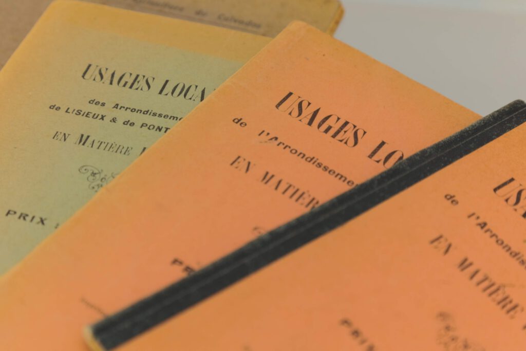 Recueils de règles ou de coutumes locales
